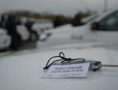 ENTREGA DE ESCRITURAS Y CAMIONETAS PARA RINCÓN